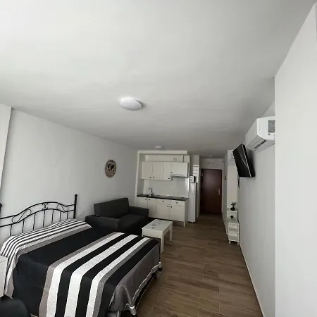 Ver621 - Estudio Con Vistas Al Mar, Wifi, Piscina, Centro A 100 Metros, Playa A 600 Metros Torremolinos Exterior photo